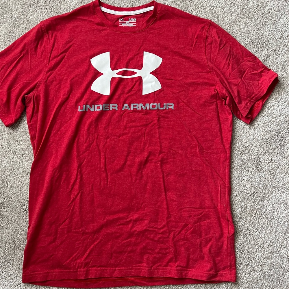 Under armor shirt